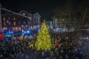 PADOY-120119-dtown tree lighting 001.jpg #nosale #noprints #noreprints