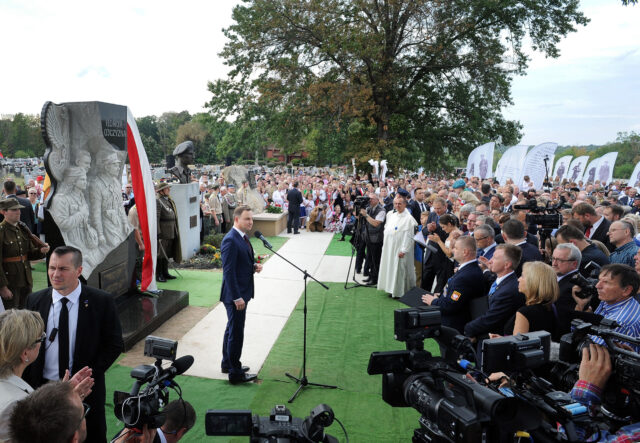#091916dl polish president