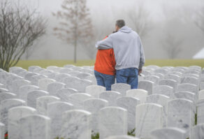 Hundreds lay wreaths on Veterans Gravesites at Washington Crossing National Cemetery