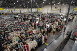 Nuuly From Urbn Outfiters Clothing Rental Memberships In Full Swing
